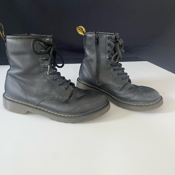 Dr Martens zip up boots - Picture 1 of 12